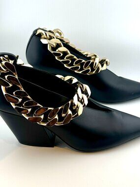 BRAND NEW BURBERRY BRIERBIELD CHAIN PUMPS